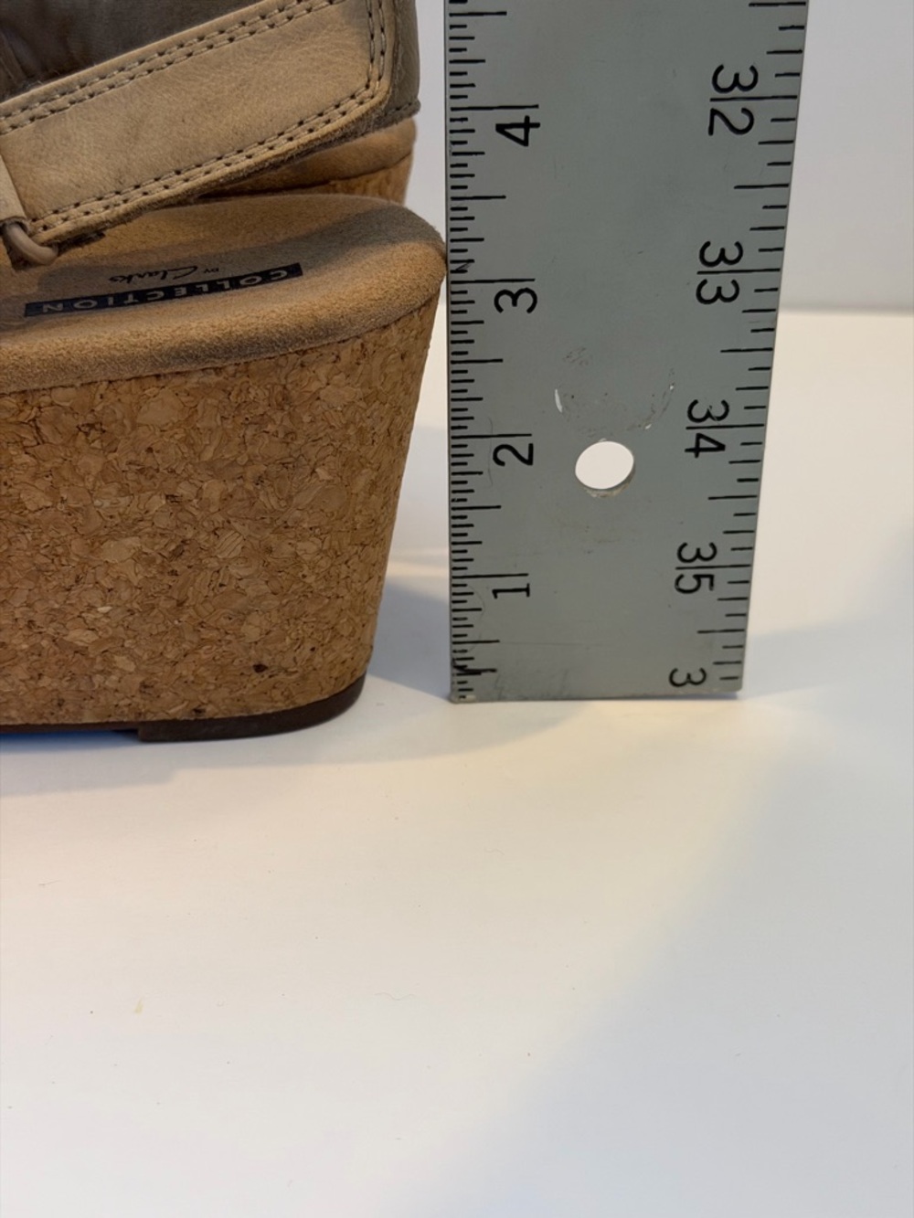 Clarks Women's Beige Open-Toe Suede Slingback Sandals 9.5 - Picture 8 of 8